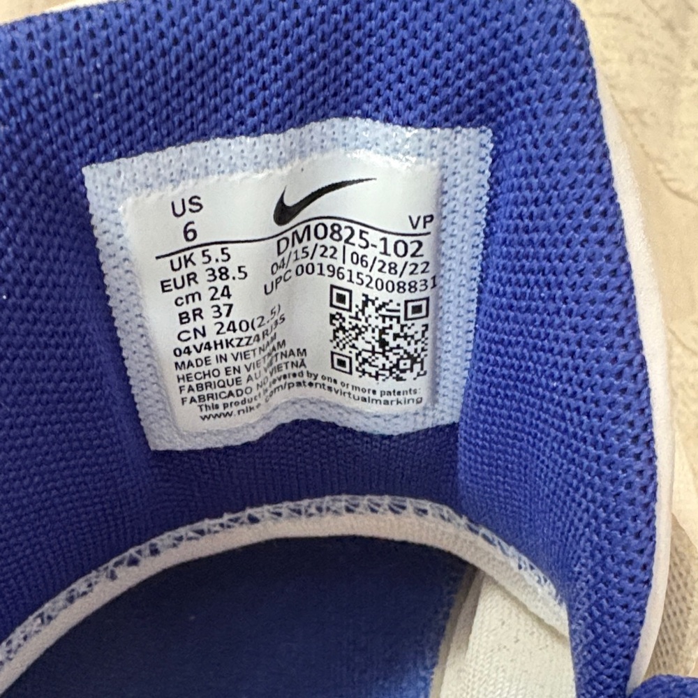 Nike Giannis Immortality 2 GS 'White Deep Royal Basketball sneakers size 6 - Picture 3 of 3